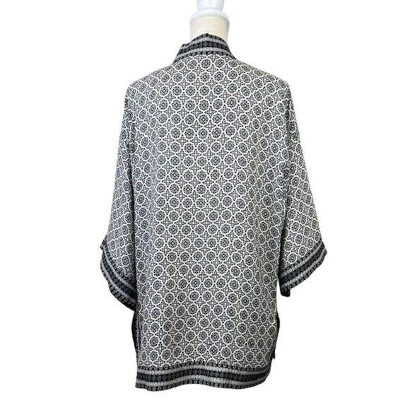Max Studio Kimono Black and White Medallion Print Small (Will Fit Many Sizes) - Picture 5 of 12